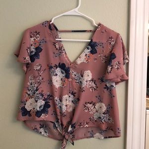 Floral cropped shirt